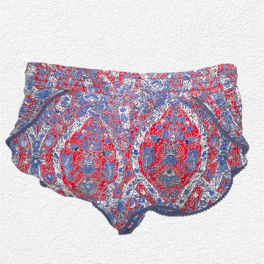 Forever 21 Red Paisley Floral Casual Shorts Size L Elastic Drawstring Waist